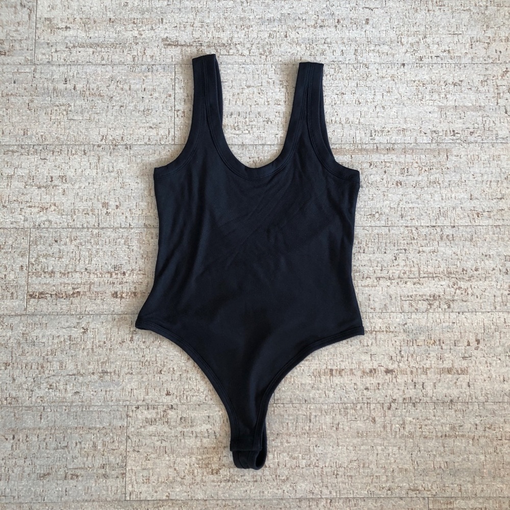 💥SALE! Uniqlo Alexander Wang *RARE* Heattech Bodysuit, szM